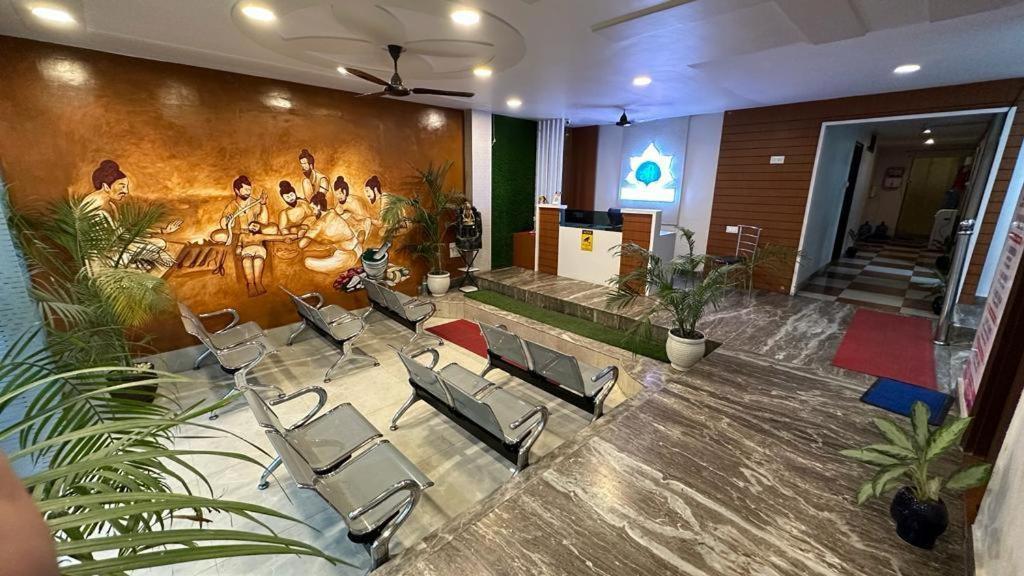 Hotel Aparajita Varanasi Exterior foto